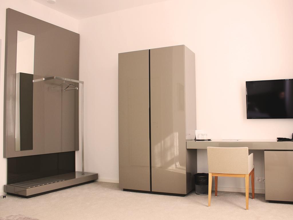 Hotel Lev Levice Kamer foto